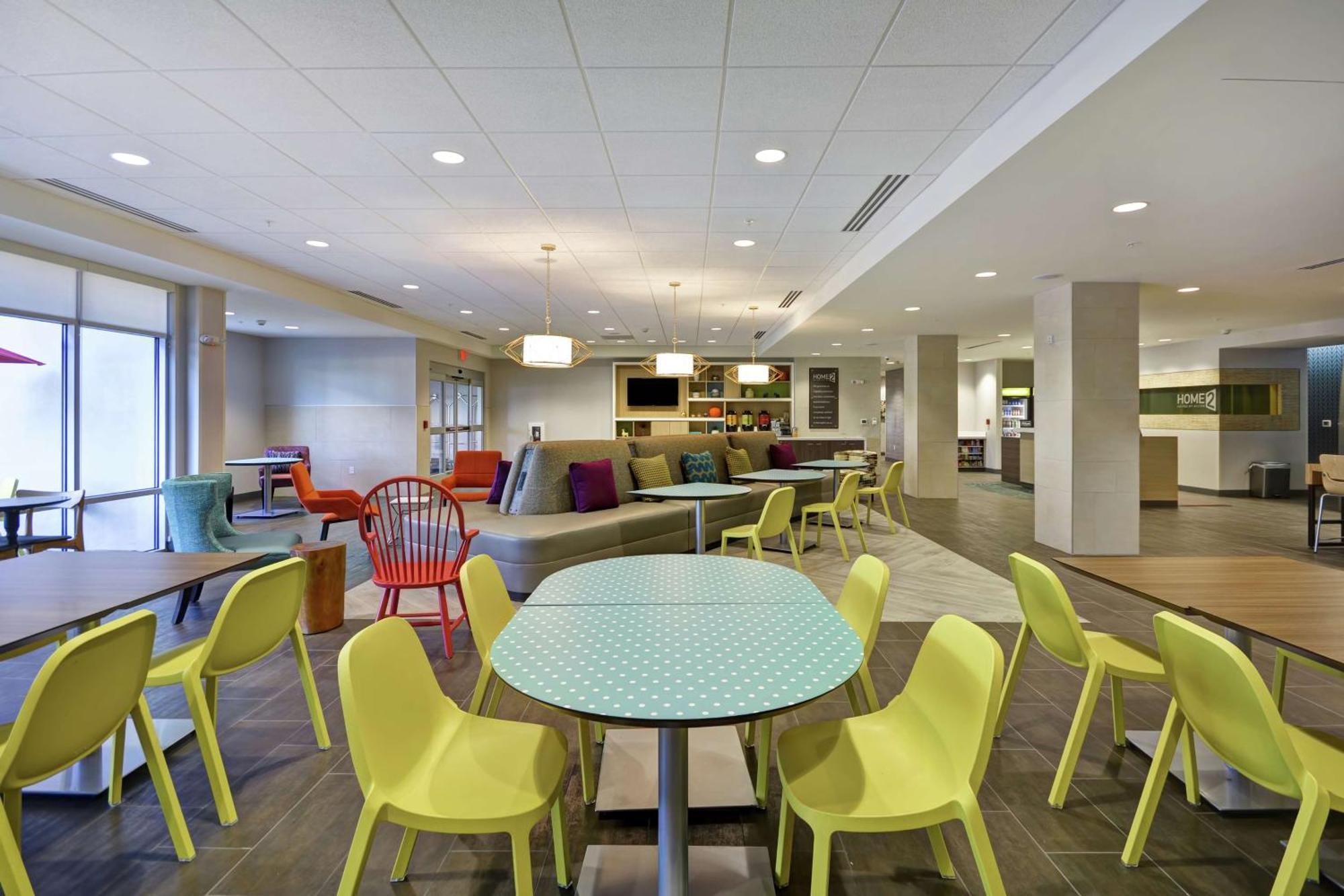 Home2 Suites By Hilton Queensbury Lake George Экстерьер фото